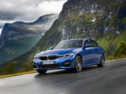 2019-BMW-3-Series-scaled_jpg_80